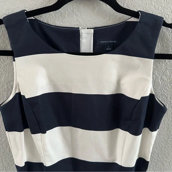 Tommy Hilfiger Navy White Striped Boat Neck Sheath Dress Belted Size 0 Nautica - Picture 3 of 11
